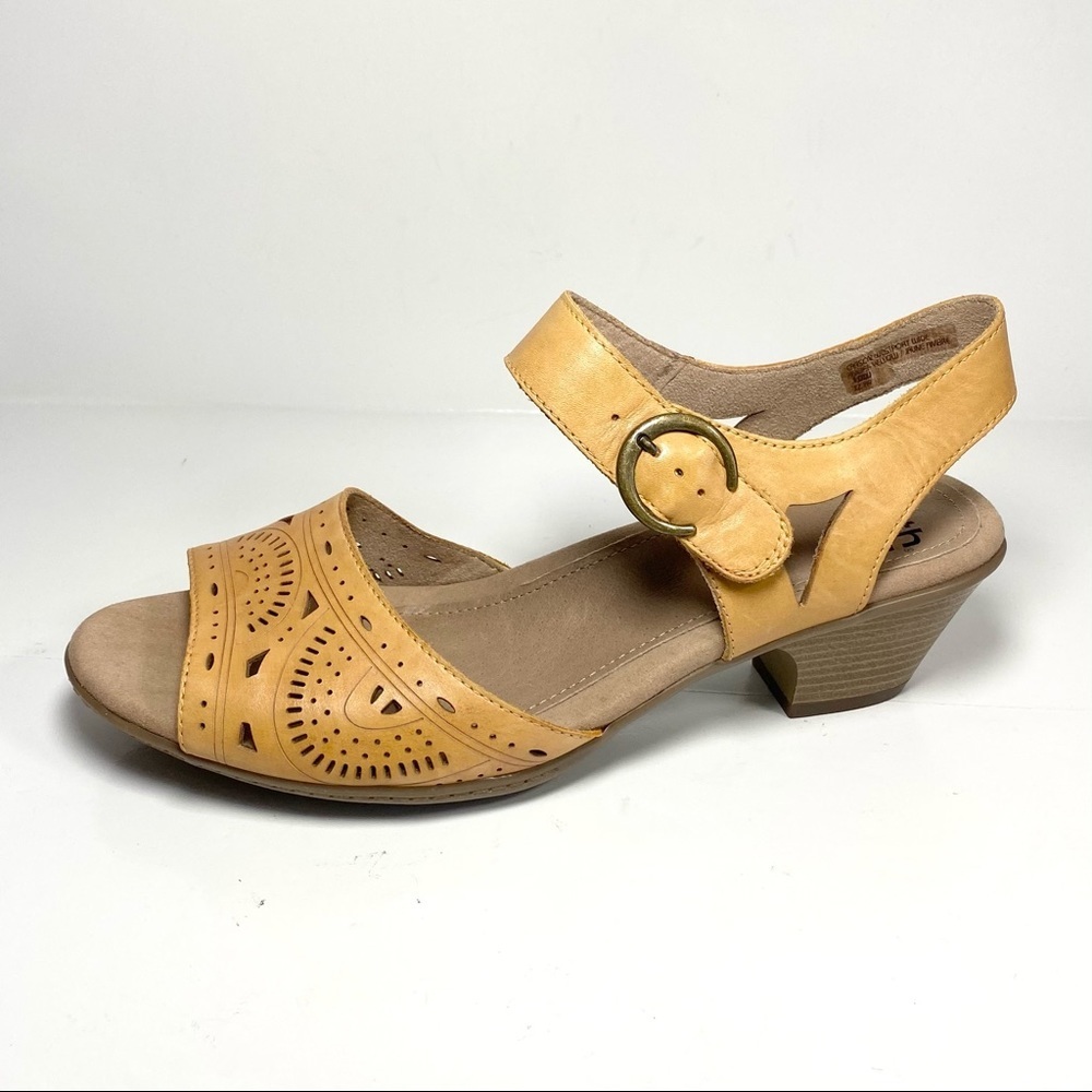 Earth Womens Carson‎ Westport Sandals Yellow Sz 10W